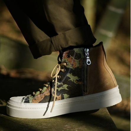 ハイカットスニーカー カジュアル かっこいい 目立つ 遊び心 おしゃれ 軽量 履きやすい 歩きやすい クッション サイドジッパー付き