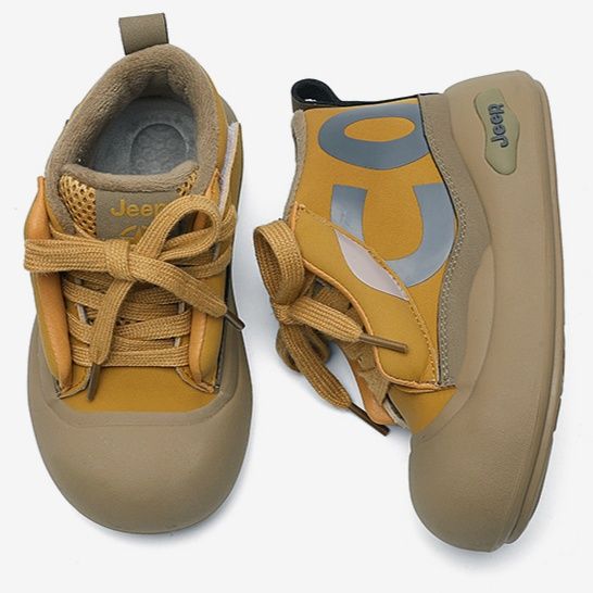 ハイカットスニーカー かっこいい 目立つ 遊び心 おしゃれ グリップ力 履きやすい 歩きやすい クッション 安定感 衝撃吸収 日常使い