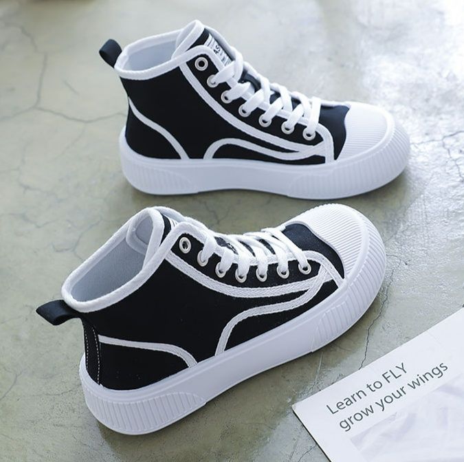 ハイカットスニーカー カジュアル シンプル かわいい スタイリッシュ 脚長効果 伸長効果 美脚足長 疲れにくい 痛くならない