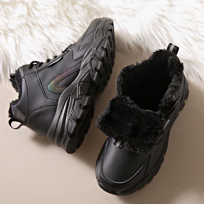 ハイカットスニーカー スポーティー アウトドア 日常使い ふわもこ裏起毛 安定感 疲れにくい 痛くならない 軽快 デイリーユース 