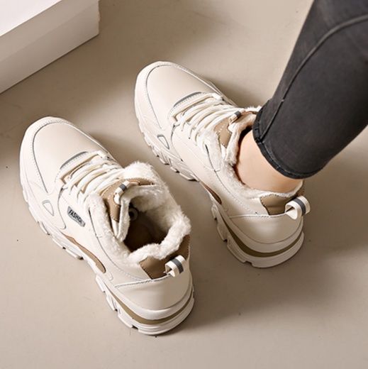 ハイカットスニーカー スポーティー アウトドア 日常使い ふわもこ裏起毛 安定感 疲れにくい 痛くならない 軽快 デイリーユース 