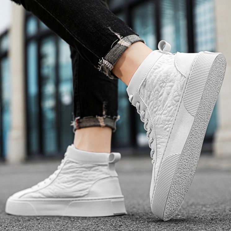 ハイカットスニーカー クール カジュアル シンプル かわいい 高級感 スタイリッシュ クッション性 きれいめ 歩きやすい 快適歩行