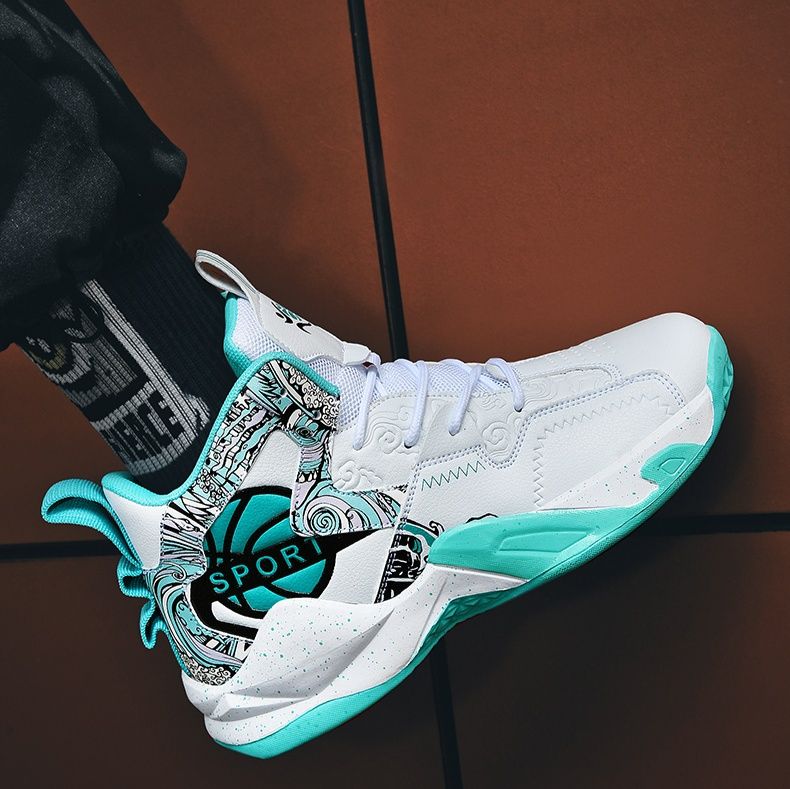 ハイカットスニーカー クッション性 衝撃吸収性 防滑性 通気性 日常使い 部活 スポーツ ランニング デイリーユース かっこいい 目立つ