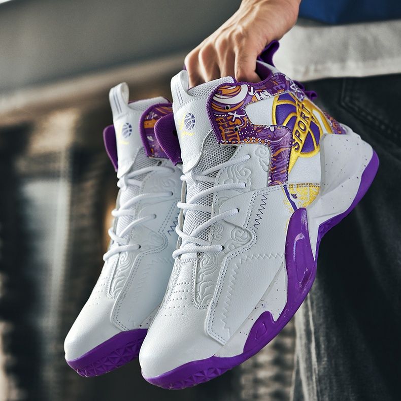 ハイカットスニーカー クッション性 衝撃吸収性 防滑性 通気性 日常使い 部活 スポーツ ランニング デイリーユース かっこいい 目立つ