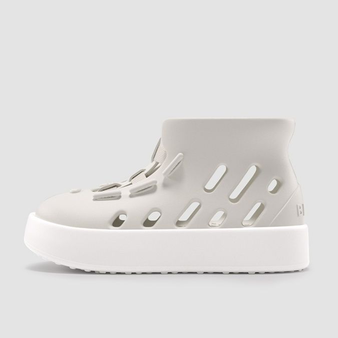 ハイカットスニーカー 夏 通気性抜群 軽量素材 疲れにくい 履きやすい 歩きやすい デイリーユース 日常使い 目立つ 遊び心