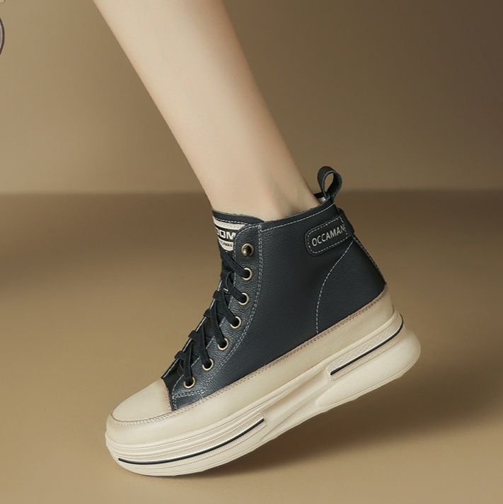 ハイカットスニーカー 秋 冬 脚長効果 伸長効果 美脚足長 おしゃれ スタイリッシュ きれいめ 厚底ソール 歩きやすい クッション 通気性