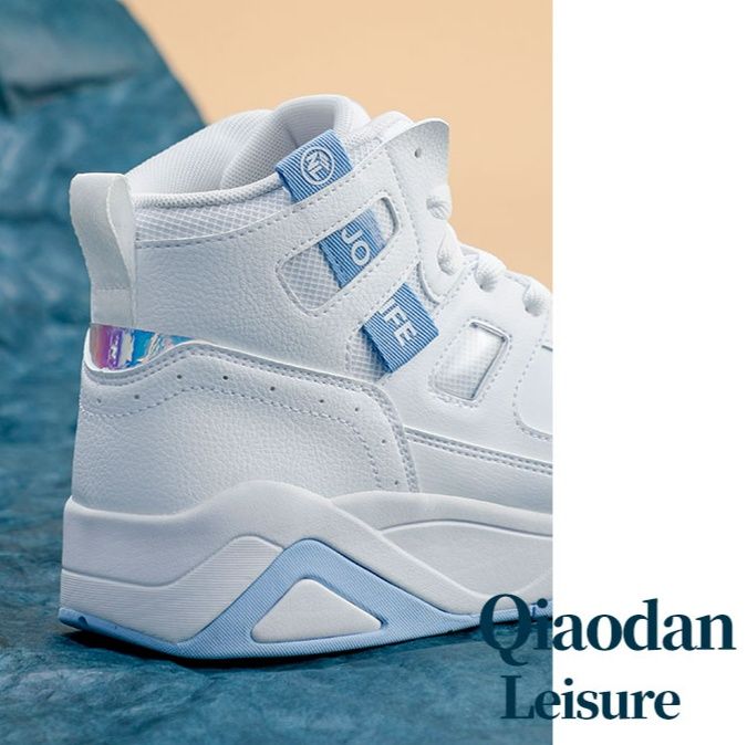 ハイカットスニーカー おしゃれ 通学 学校 部活 スポーツ ランニング バスケットシューズ ストリート 通気性 衝撃吸収 グリップ力