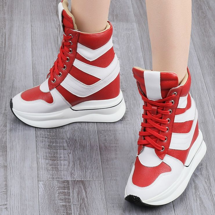 ハイカットスニーカー 脚長効果 伸長効果 目立つ 遊び心 おしゃれ きれいめ ボリュームハイカット 厚底靴 クッション 安定感 通気性