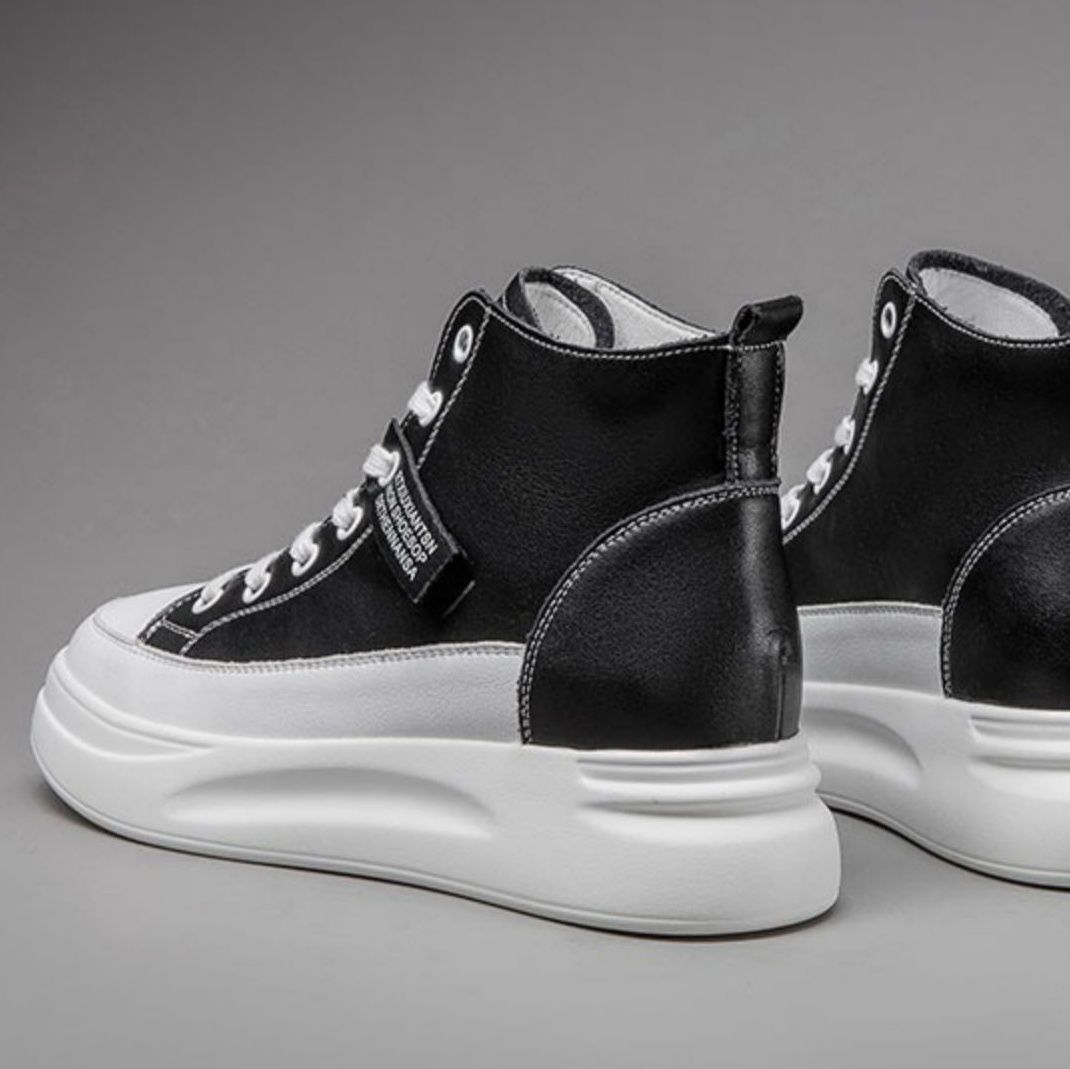 ハイカットスニーカー 好評 スタイルアップ おしゃれ かっこいい シンプル 日常使い デイリーコーデ 歩きやすい クッション