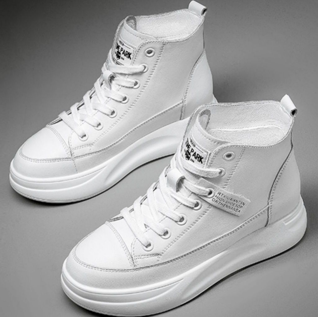 ハイカットスニーカー 好評 スタイルアップ おしゃれ かっこいい シンプル 日常使い デイリーコーデ 歩きやすい クッション