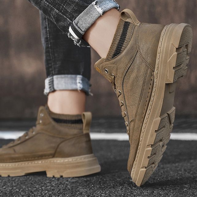 ハイカットスニーカー 定番 ビジネス 通勤 会社 おしゃれ スタイリッシュ きれいめ 歩きやすい クッション 安定感 スタイルアップ