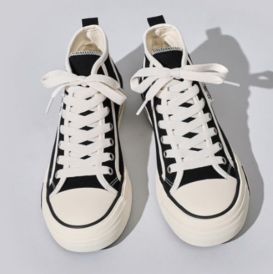 ハイカットスニーカー 人気 定番 シンプル カジュアル 可愛い 履きやすい 歩きやすい クッション 安定感 キャンパス 日常使い 