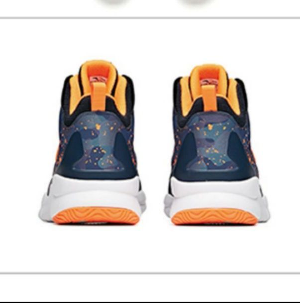 ハイカットスニーカー ジャンプ力アップ スポーツ ランニング バスケットシューズ すべりにくい 衝撃吸収 グリップ力 通気性 履き心地