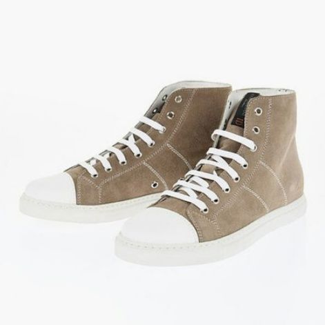 ハイカットスニーカー