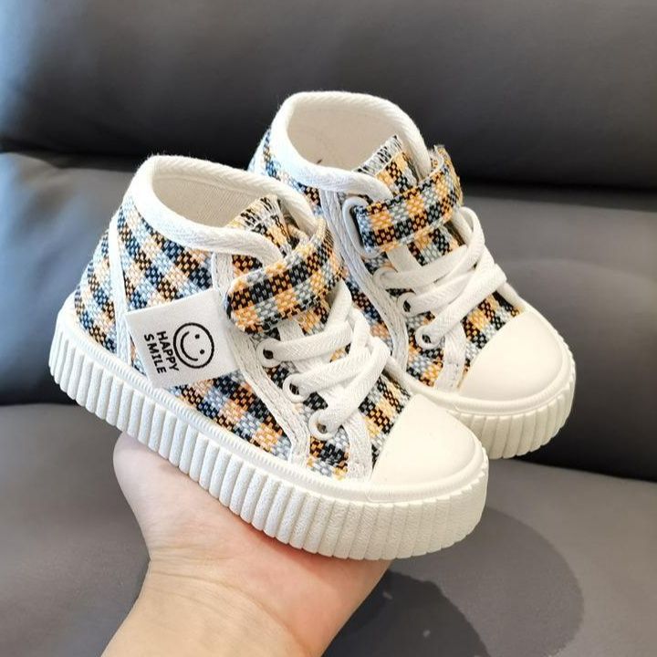 【自分で履きたいを応援】スマイル ベビーシューズ | マジックテープ ハイカット風 歩きやすい 軽量