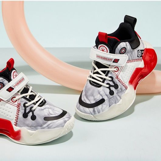 【ヒーロー気分】キッズ ジュニア スニーカー | クッション性抜群 マジックテープ 赤黒 立体ソール