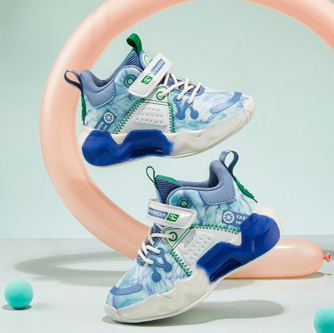 【ヒーロー気分】キッズ ジュニア スニーカー | クッション性抜群 マジックテープ 赤黒 立体ソール