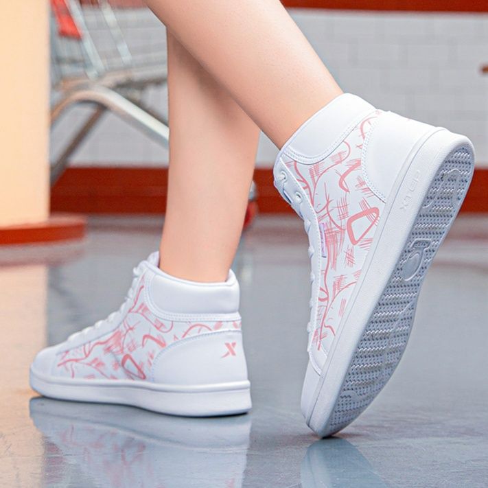 【アートな足元】グラフィック ハイカットスニーカー | モノトーン プリント ストリート ユニセックス