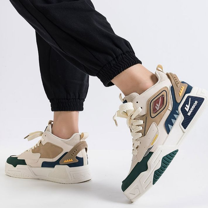 【ギザギザソール】ハイカットスニーカー | 黒キャンバス ガムソール ボリューム ストリート