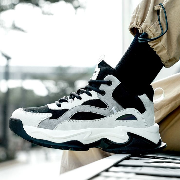 【Jeep SPIRIT】チャンキーソールスニーカー モノトーン | 異素材ミックス 厚底