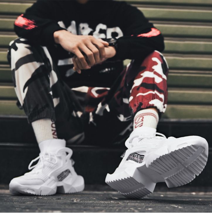 【近未来】サイバーパンク チャンキーソックススニーカー ホワイト | 超厚底 ハイテク