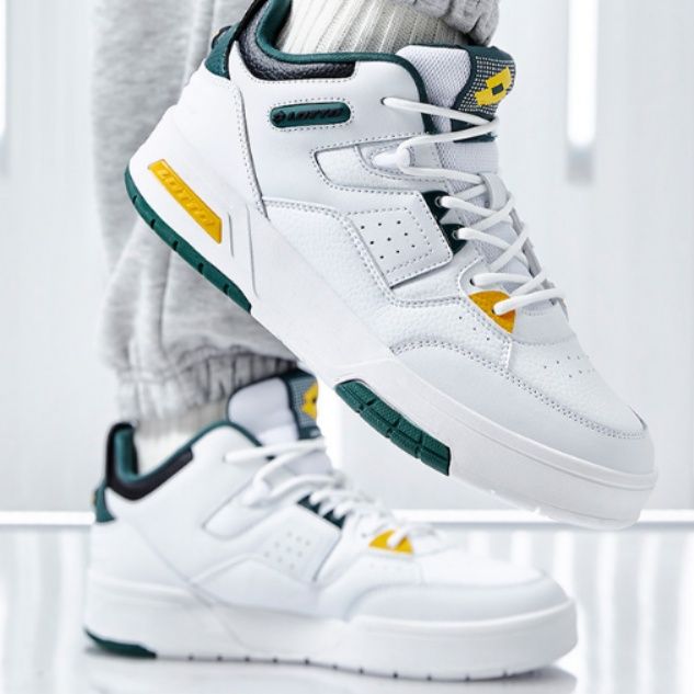 【究極のクリーン】オールホワイト スポーティスニーカー | 厚底 パンチングデザイン アーバンストリート