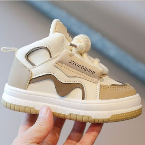 【ストリート・ミニ】キッズ ハイカットスニーカー ブラック×グリーン | チャンキーシューレース 厚底 タフデザイン