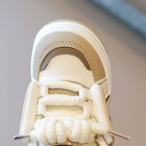 【ストリート・ミニ】キッズ ハイカットスニーカー ブラック×グリーン | チャンキーシューレース 厚底 タフデザイン