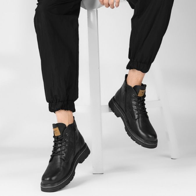 【アーバン・タクティカル】ミッドカット レザーブーツ ブラック | サイドジップ 堅牢ソール ストリートモード