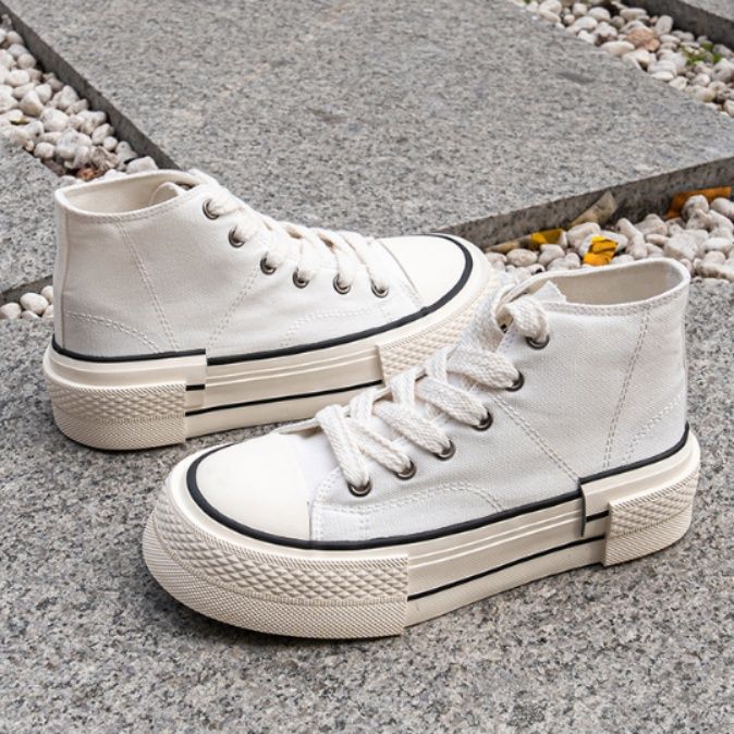 【アーバン・プラットフォーム】ハイカット キャンバススニーカー ホワイト | 厚底 チャンキーソール モード・ストリート
