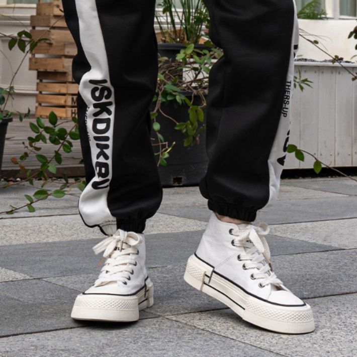 【アーバン・プラットフォーム】ハイカット キャンバススニーカー ホワイト | 厚底 チャンキーソール モード・ストリート