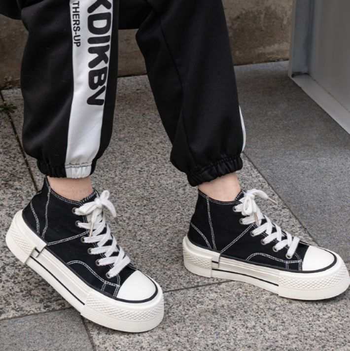 【アーバン・プラットフォーム】ハイカット キャンバススニーカー ホワイト | 厚底 チャンキーソール モード・ストリート