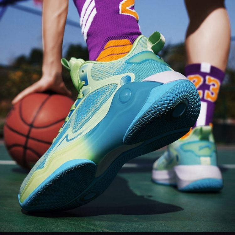 【リラックス・ドローイング】ミッドカットスニーカー ホワイト | ハンドペイント風グラフィック パステルアクセント アーバン・ポップ