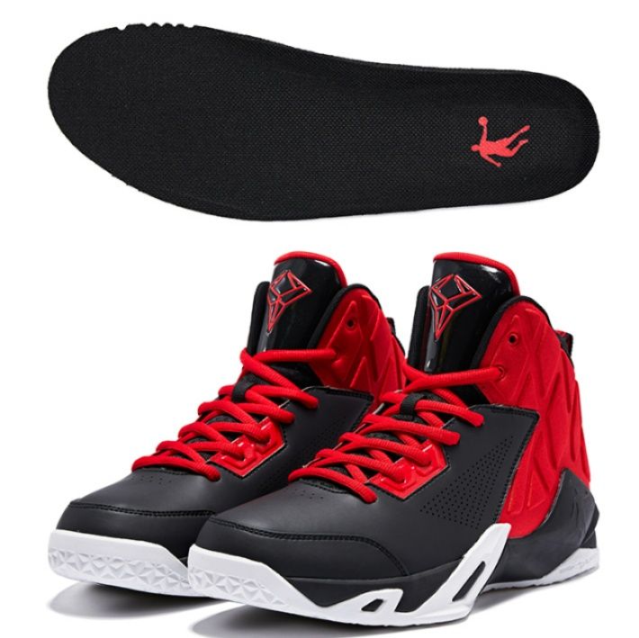 【プレシジョン・コート】バスケットボールシューズ ホワイト×ブラック | 流線型サイドケージ 高反発ソール テクニカル・スポーツウェア