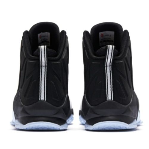 【プレシジョン・コート】バスケットボールシューズ ホワイト×ブラック | 流線型サイドケージ 高反発ソール テクニカル・スポーツウェア