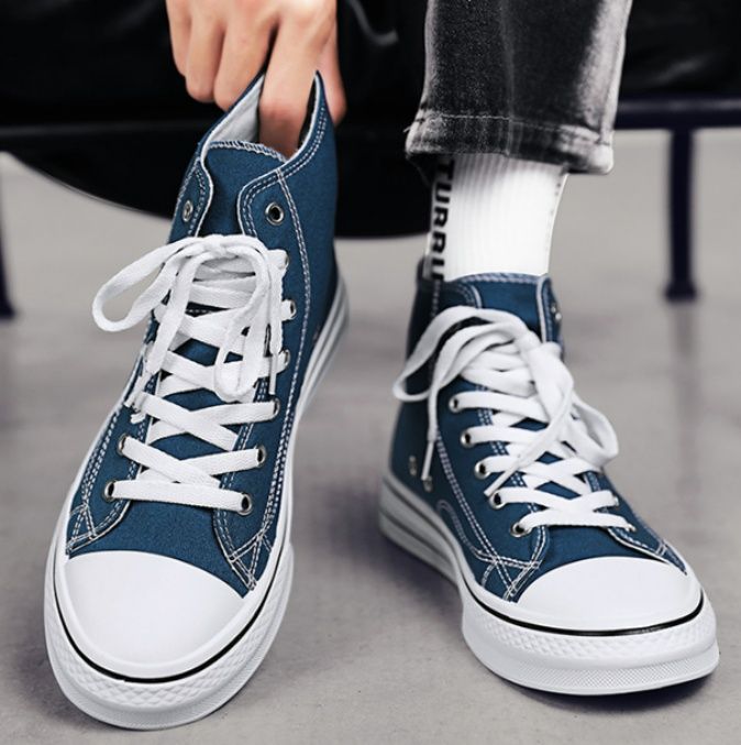 【アーバン・ペイント】ハイカットスニーカー ブラック＆ネイビー | 手書き風グラフィック ホワイトソール ストリート・アート