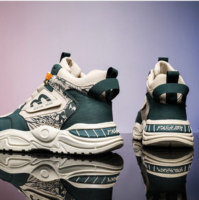 【アーバン・ダイナミクス】チャンキースニーカー ホワイト×ネイビー | グラフィックパネル オレンジアクセント ストリート・ボリュームソール