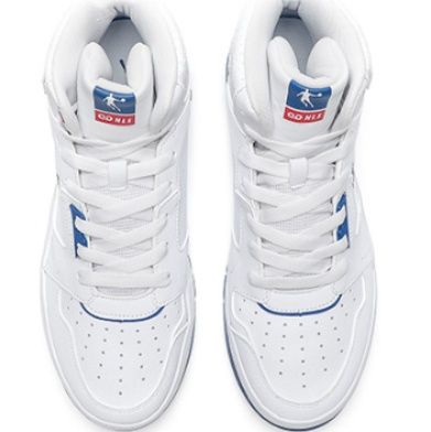 【クール・ミニマリズム】ハイカットスニーカー グレー×チャコール | シームレス・パネルデザイン オレンジアクセント アーバン・スポーティー