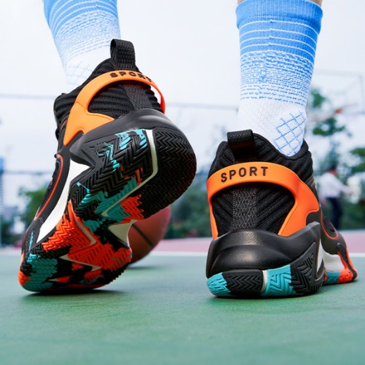 【ダイナミック・ボルト】ハイカット・バスケットシューズ ブラック×ネオンオレンジ | 3Dサイドパネル アスリートシルエット ストリート・スポーツ