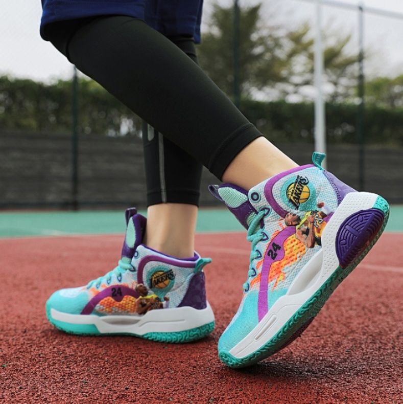 【レジェンド・トリビュート】ミッドカット・バスケットシューズ ホワイト×ブルー | プレイヤープリント ナンバー24デザイン スポーツ・メモリアル