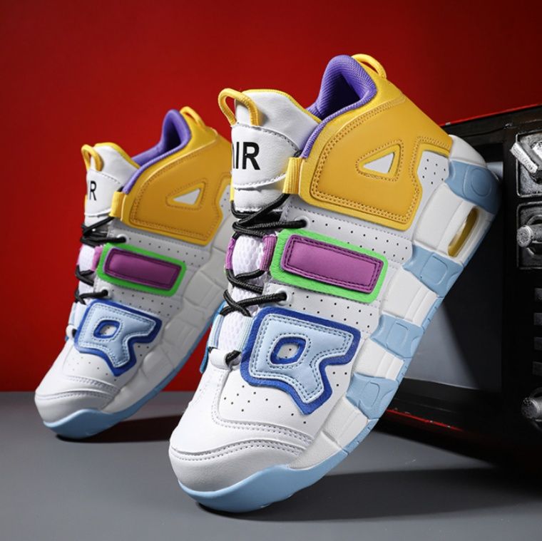 【サイケデリック・コート】バスケットシューズ ホワイト×タイダイマルチカラー | ビッグロゴデザイン ビジブルエア搭載 ストリート・パフォーマンス