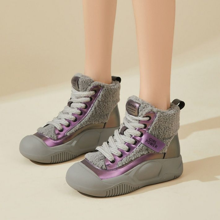 【ルミナス・ボア】ミッドカットスニーカー メタリックパープル×グレー | エコファーライニング メタリックパネル ウィンター・モードカジュアル