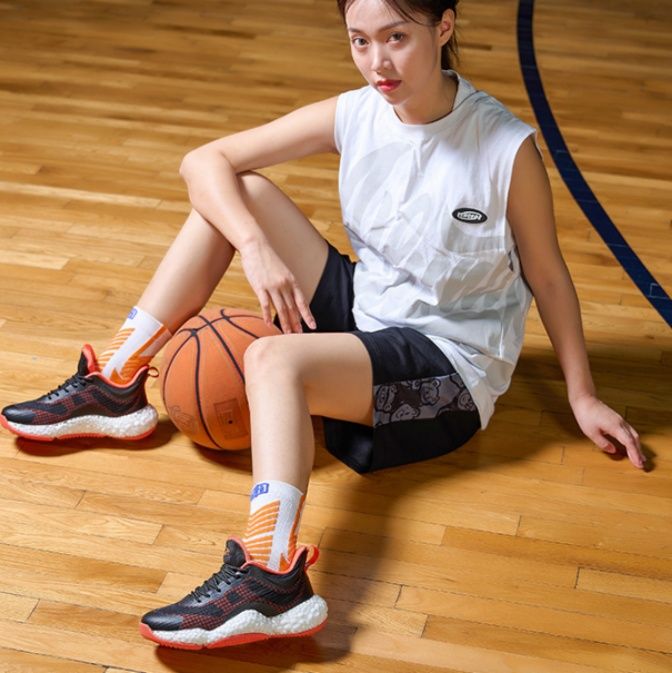 【ルミナス・ピンク】ローカット・バスケットシューズ パステルピンク×バブルソール | テクスチャーメッシュアッパー 高弾性ミッドソール スポーツ・ガールズ