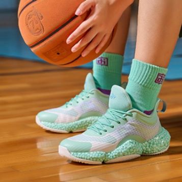 【ルミナス・ピンク】ローカット・バスケットシューズ パステルピンク×バブルソール | テクスチャーメッシュアッパー 高弾性ミッドソール スポーツ・ガールズ