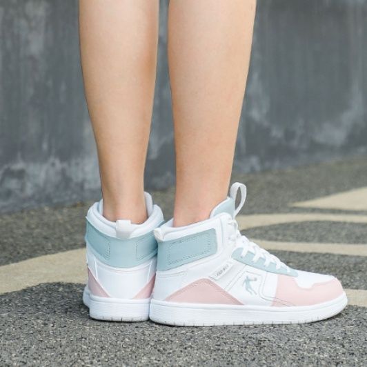 【パステル・ハーモニー】ミッドカットスニーカー ホワイト×ピンク×ミントグリーン | アスリートシルエット パンチングトゥ ガーリー・スポーツスタイル