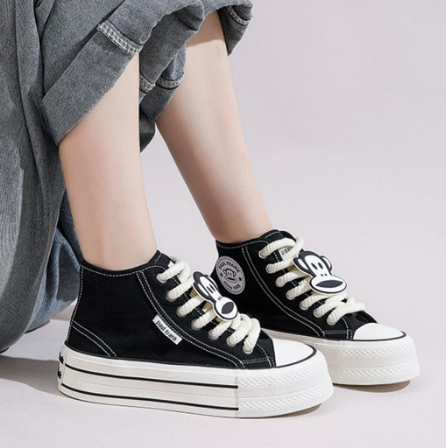 【キャッチー・ポップ】厚底ハイカット・キャンバススニーカー アイボリー×レッド | キャラクターシリコンワッペン 極太シューレース ストリート・カジュアル