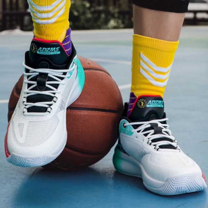 【ハイパフォーマンス】プロフェッショナル・バスケットシューズ マルチカラー | グラデーション・ミッドソール レオパードアクセント 高機能グリップ