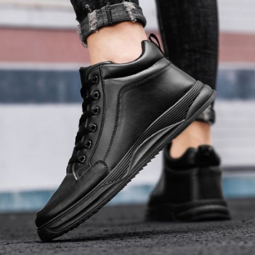 【エナジー・モード】ミッドカットスニーカー ブラッドレッド | オールレッド・ワントーン スムースレザー調 曲線ラインソール アーバン・ストリート