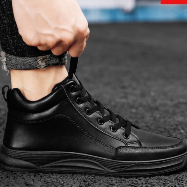 【エナジー・モード】ミッドカットスニーカー ブラッドレッド | オールレッド・ワントーン スムースレザー調 曲線ラインソール アーバン・ストリート