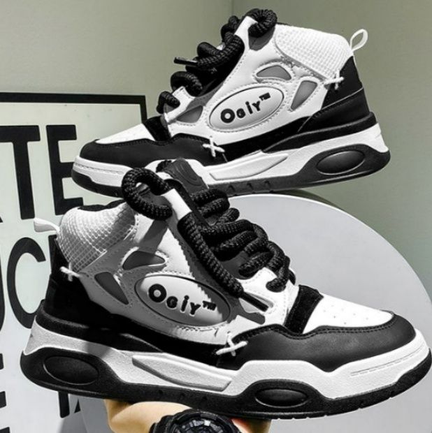 【ニュアンス・モード】ボリューム・ミッドスニーカー オフホワイト×ライトグレー | テクニカル・レイヤードパネル 極太ロープシューレース チャンキーソール